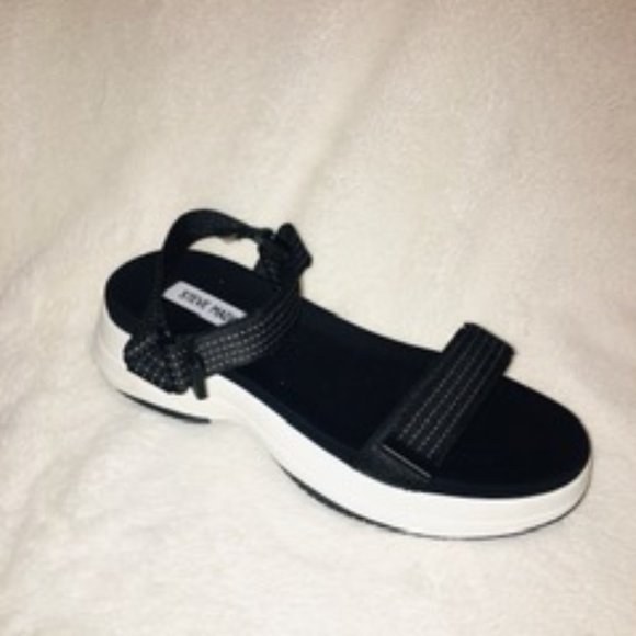(NEW) Steve Madden Sandals - Size 9 - Picture 2 of 9
